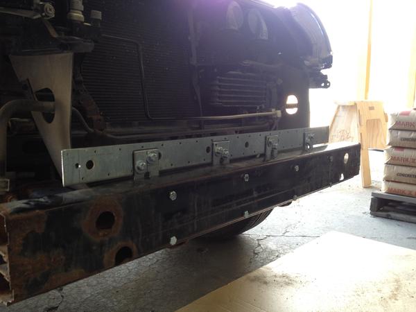 cross bracket for the lightbar mount (pre-paint)
