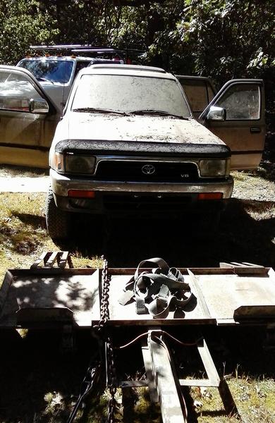 Crusty Laz, bombed out--aired up rear tires & loaded on dolly--dolly tires were shot.  Unloaded again, came back the following day.