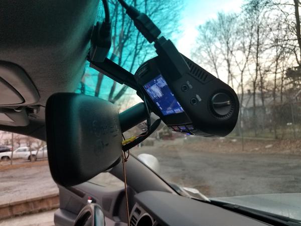 Dash cam wired into the rearview mirror