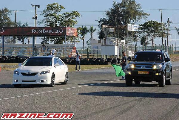 Drag race with a Camry SE