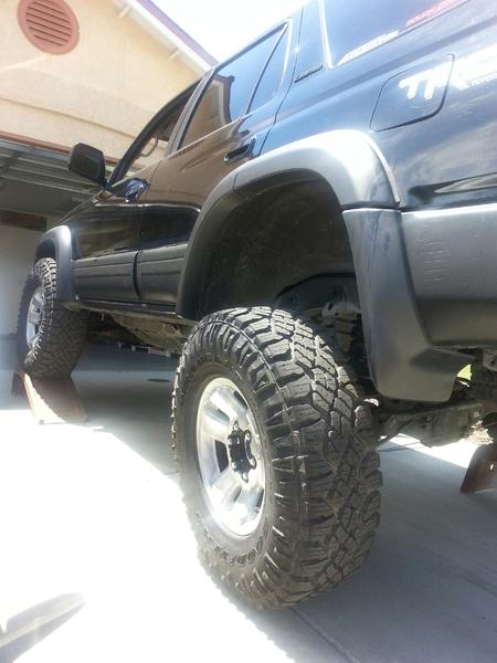driveway test flex 2 W/1.5" WHEEL SPACERS