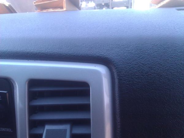 Dye Guy Inc.
After photo

Toyota 4Runner
Typical dash cracking on 4Runner