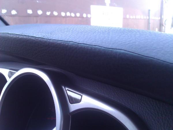 Dye Guy Inc.
Before photo

Toyota 4Runner
Typical dash cracking on 4Runner
