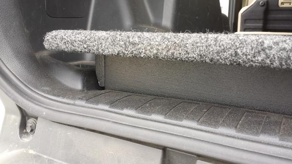 end detail, driver's side