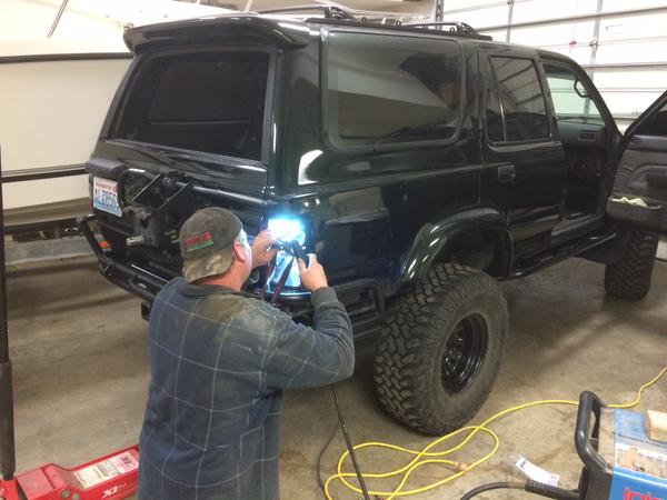 Fabbing in Hilux Surf Tire Carrier