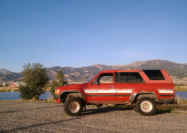 First photo of my truck the day I bought it.