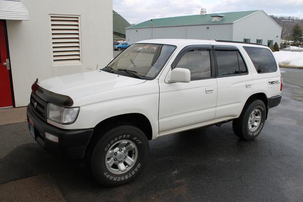 First shot with roof rack off, looks a little bit shorter, if I saw this done to someone else's, I'd know something was out of place, but wouldn't be 