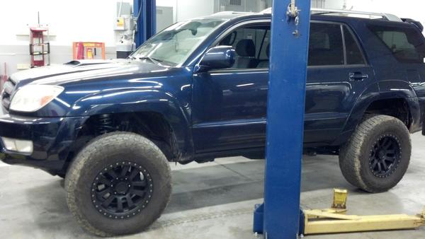 Freshly installed Ultimate lift kit.