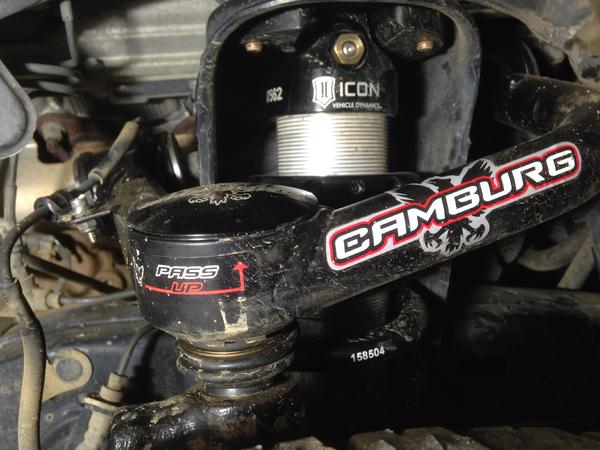 Front 2.5 ICON Coilovers w Camburg UCA's w Moog joints