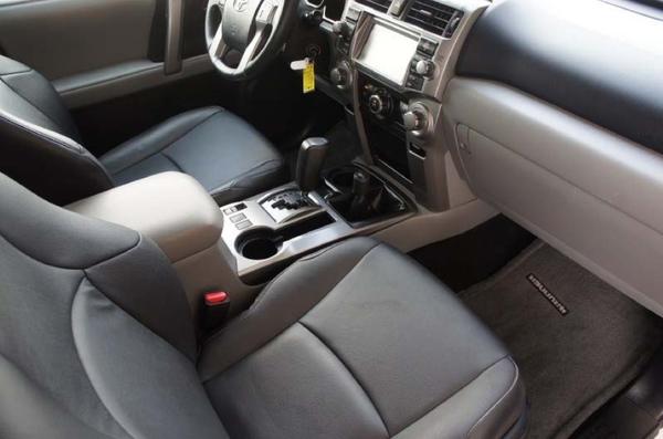 Front Seats 2