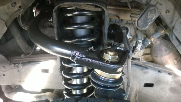 Front suspension: Bilstein 5100 with 884 OME spring and light racing UCA.