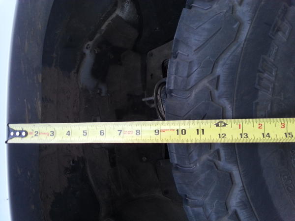 Front sway bar disconnected,  9.25"