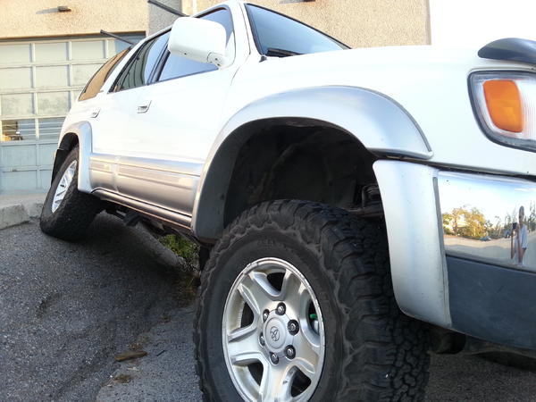Front sway bar disconnected