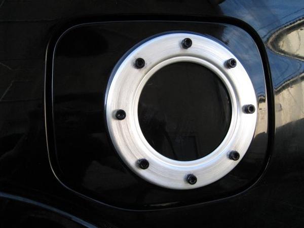 Fuel cover：Option only Japan "Sports lid"