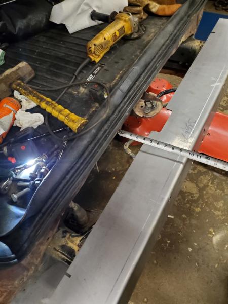 Gap between bumper and vehicle