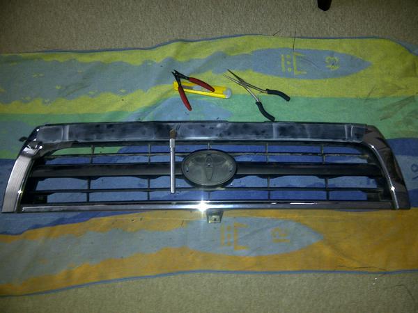 getting down to the grille mod...