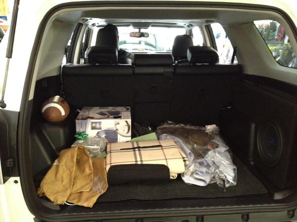 here is a picture of the trunk area