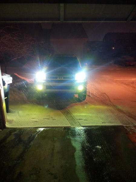 HID 5000K up top and 3000K below