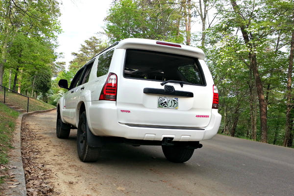 I need black taillights too...