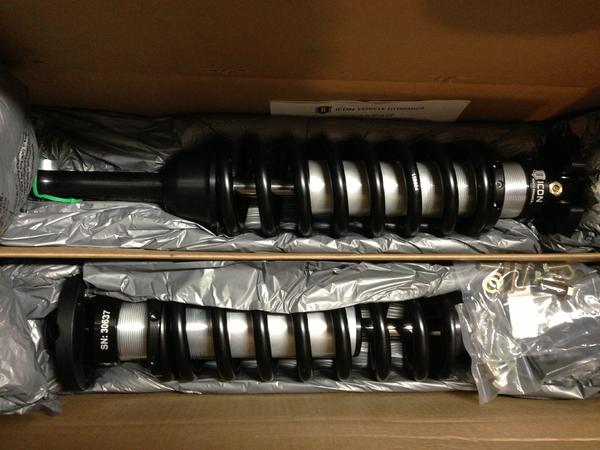 ICON 2.5 front coilovers