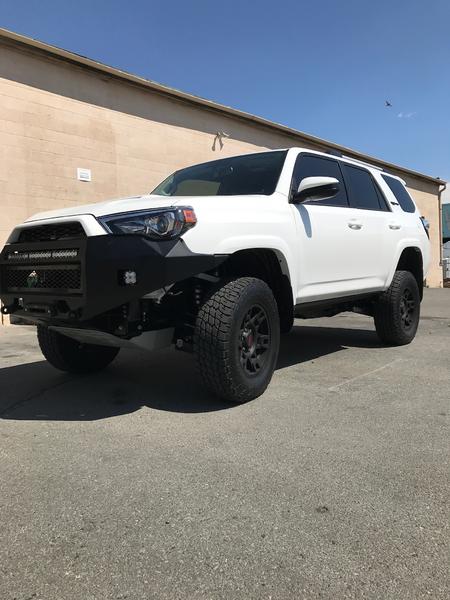 Icon Stage 7 (billet) w/dual front shocks lift installed