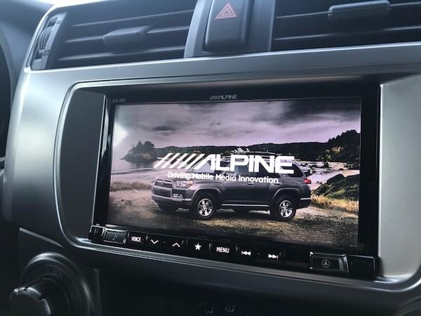 ILX-207 4runner alpine splash screen
