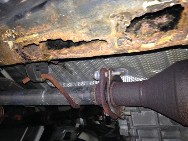 IMG 0574 Got some nasty frame rust below passenger side front door. Believe primary reason is originally the A/C condensate drain dumped right on top 