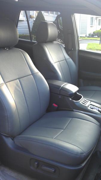 Installed Clazzio seat covers. Grey with Lt Grey stitching.
