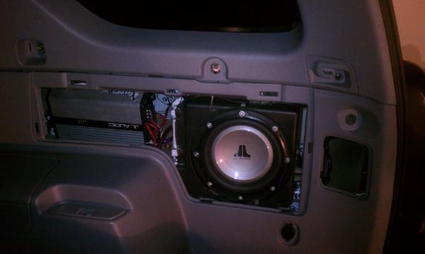 JL 8" With Amp - Hidden enclosure