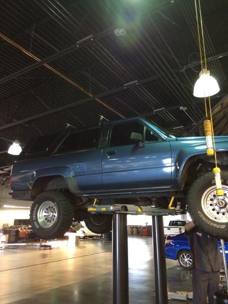 Just sitting in the air waiting for the oil change. And new Steering box.