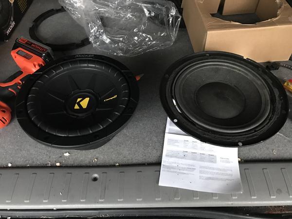 Kicker sub install
