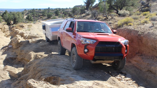 Light rock crawling pulling the trailer.