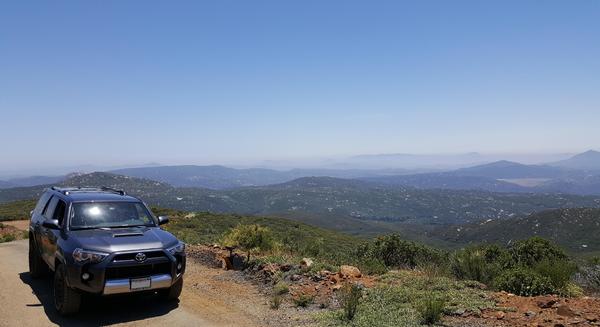 Los Pinos Peak