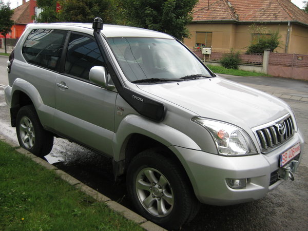 Love the snorkel and hidden winch. Wish they brought these to the states.
