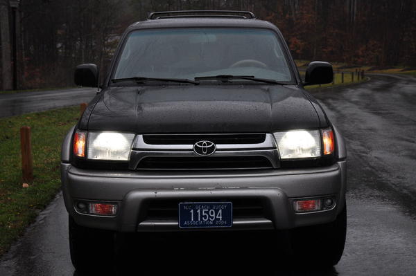 Low Beam in Rain

See also review by me on this site:
http://www.toyota-4runner.org/3rd-gen-t4rs/159466-vled-2000lm-h4-install-review-2001-toyota-4run