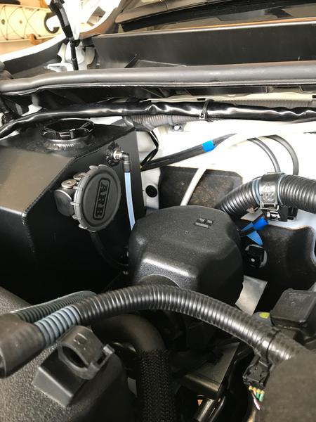 Manifold for rear diff breather