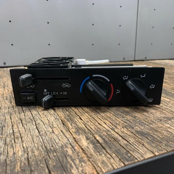 Manual AC contol