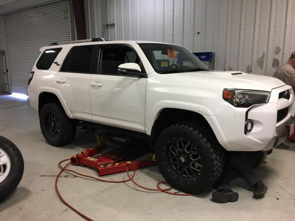 my ‘18 TRD OFF-ROAD 4Runner getting its 3” lift