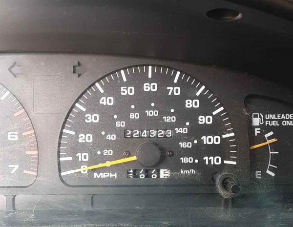 My 1998 4Runner 3.4L 5spd, 4X4 (242,000 as of 12/22)