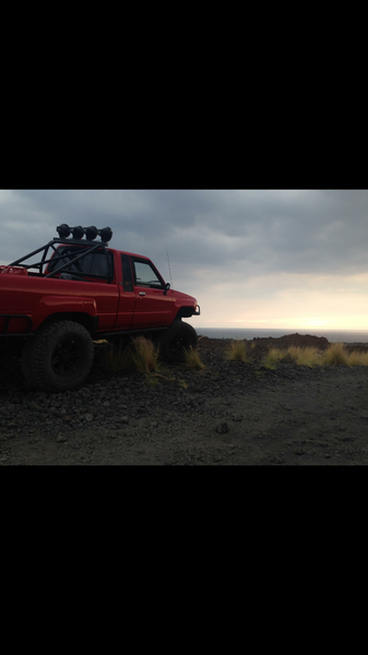 My 85 efi straight axle front and rear locked. 4.88s on 35s, rear disc conversion, rebuilt
Motor with pacesetter exhaust. 3 inch lift with 2" body