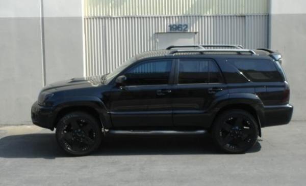 My previous 2006 4runner with 22 inch Rockstars and Dune Grapplers