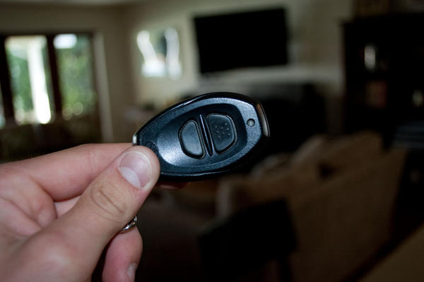 New BLACK (97-prior) key fob :)