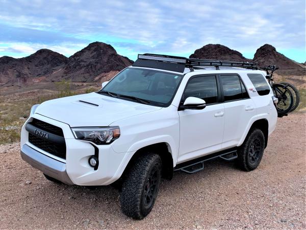 New Gobi Stealth rack and Extreme LED light bar