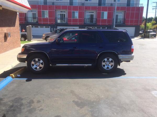New rims! Bought off of Craigs list for only $200!! OEM off of a 2010 FJ Cruiser....