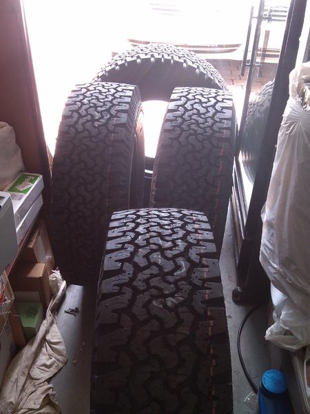 NEW RUBBERRR!