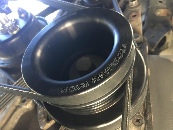 Not part of the kit but i went ahead and got the light weight crankshaft pulley