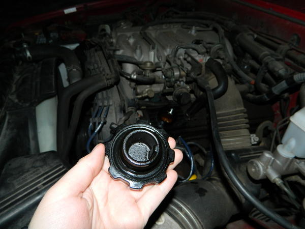 Oil cap/valve cover