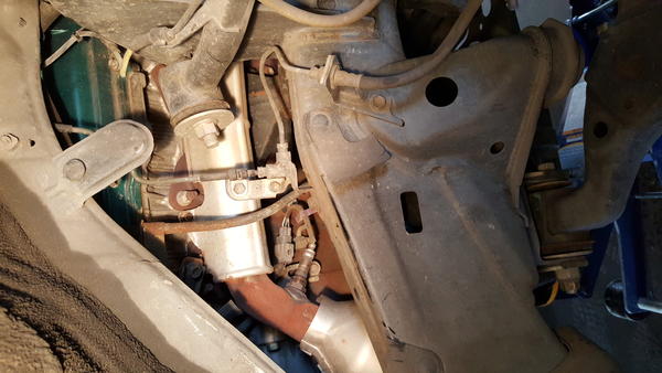 Old manifold and Cat