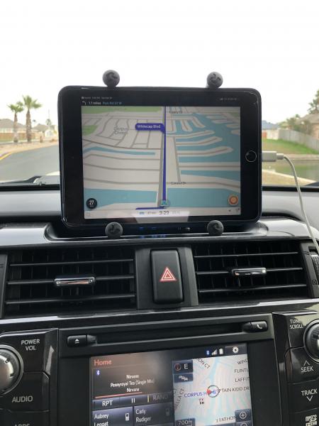 On the road with waze