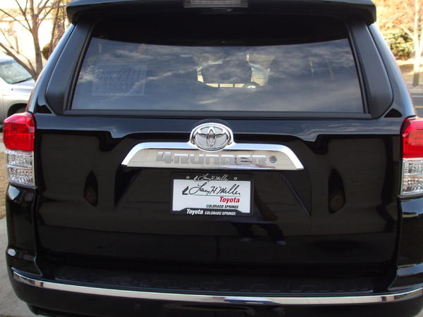 One of my favorite things about the 4Runner...that roll down rear window!